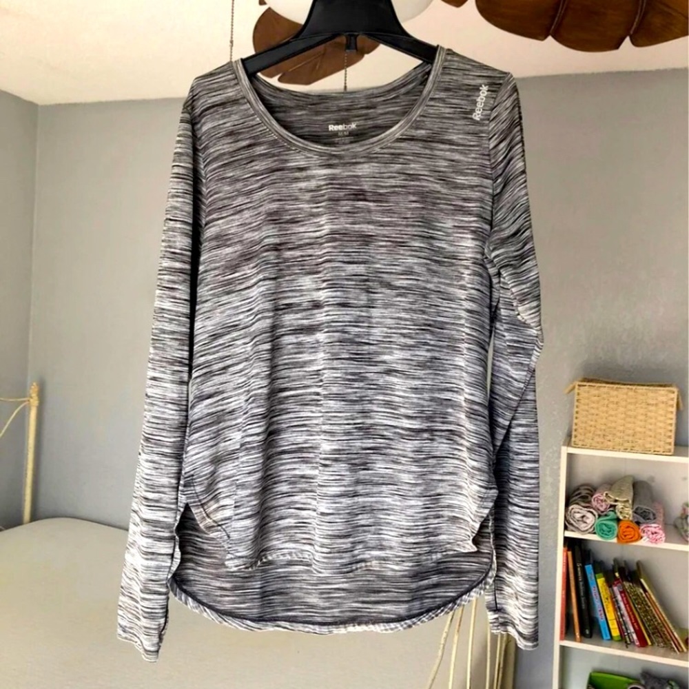 Reebok womens medium athletic long sleeve.